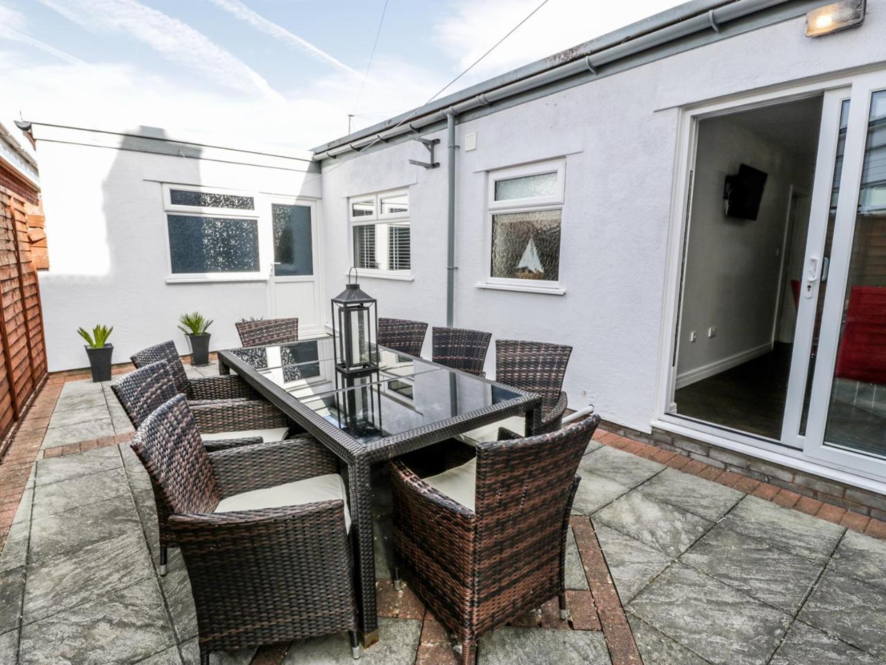 Westpoint Villa Llandudno Exterior photo
